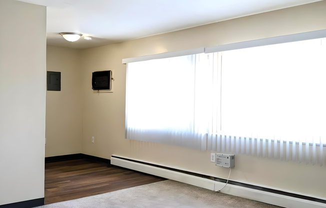 230 W FULLER AVE