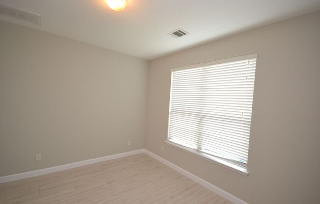 3 beds, 2.5 baths, $2,300, Unit 14721 Banbridge Trail