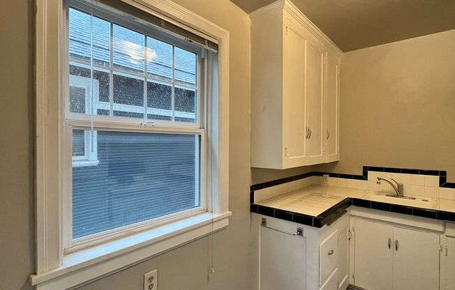 Studio, 1 bath, $1,195, Unit 205