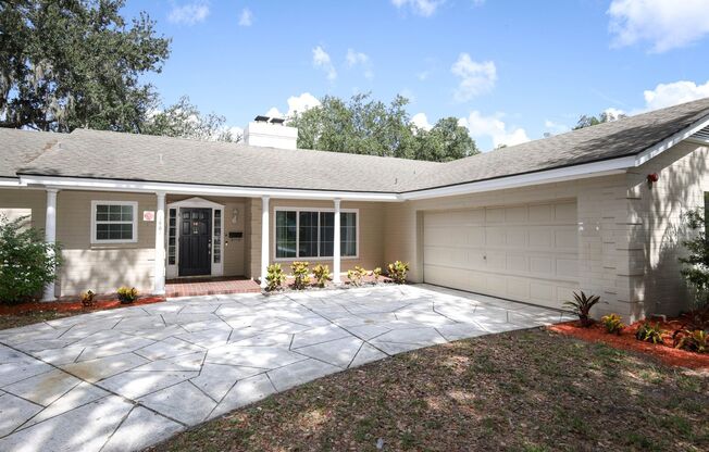 Spacious 4/2 in Maitland's English Estates!