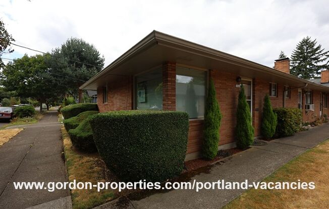 NE 65th Ave - North Tabor single level 1 bedroom apartment