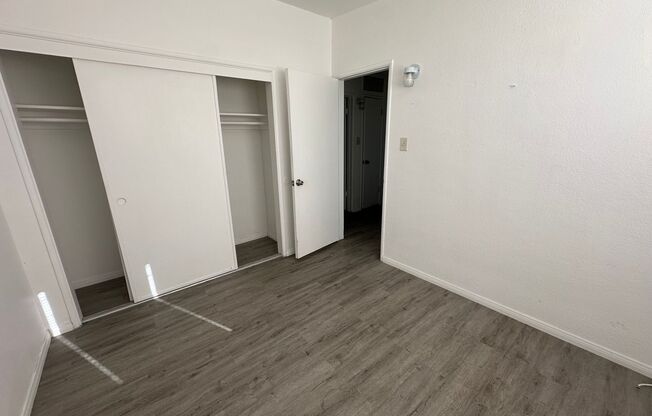 2 beds, 1 bath, $900