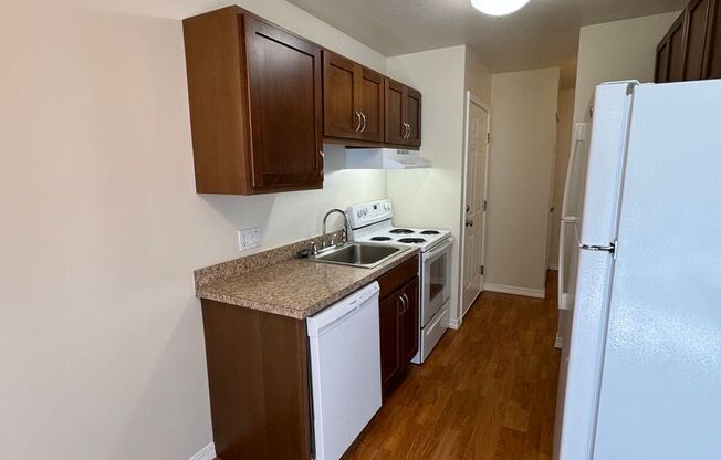 Dutch Village Apartments