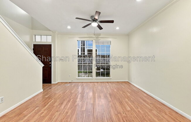 2 beds, 1.5 baths, 1,230 sqft, $2,075
