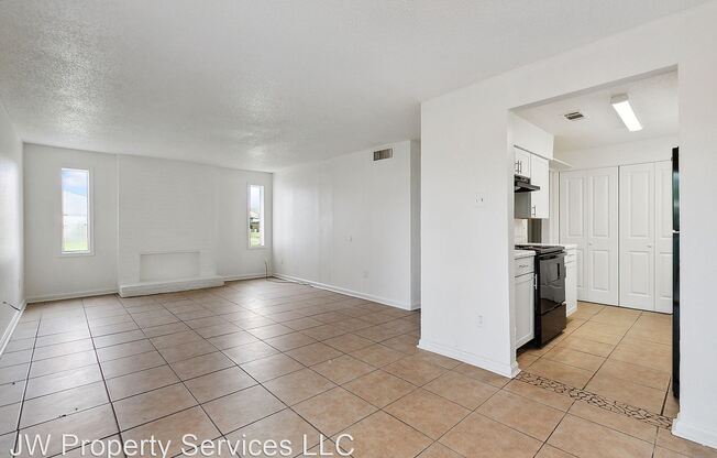 904 West Monterey Court