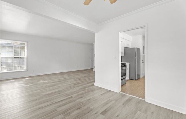 5306 Radford (#553)