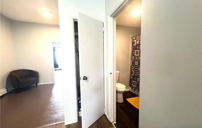 2 beds, 1 bath, 750 sqft, $2,750