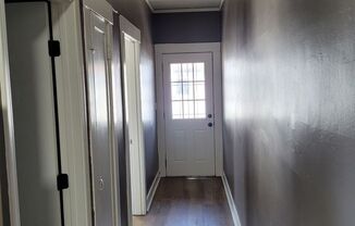 2 beds, 1 bath, $2,600