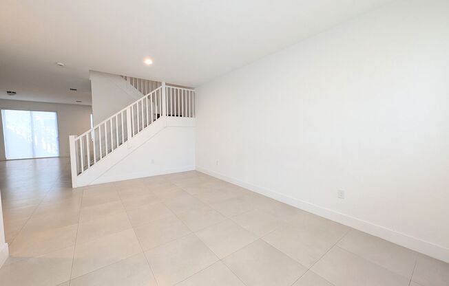 Spacious 3 Bedroom / 3.5 Bathroom Townhome for Rent – Miami
