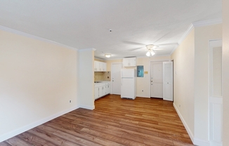 2 beds, 1 bath, 675 sqft, $2,295, Unit 5