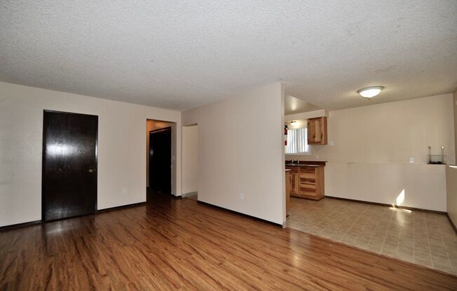 2 beds, 1 bath, $1,195