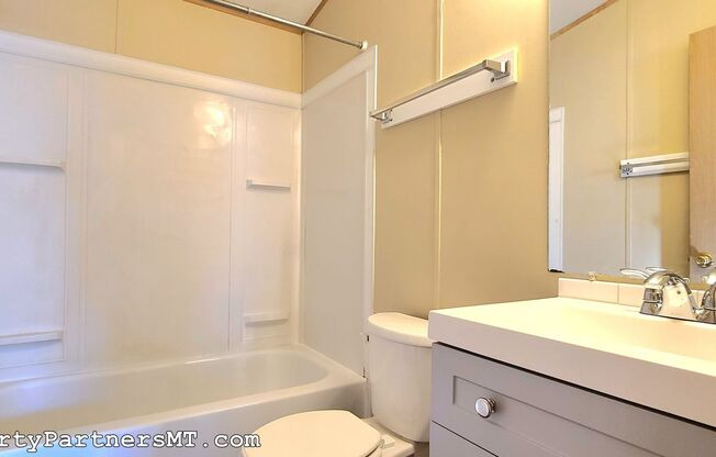 $2000 Rent Credit! 3 Bed 2 Bath Modular house