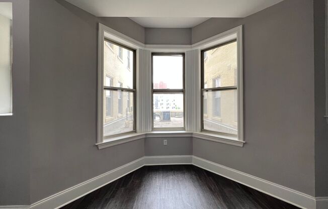 1 bed, 1 bath, 555 sqft, $1,458, Unit 206