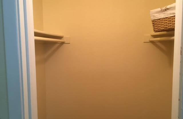 2 beds, 1 bath, 830 sqft, $1,349, Unit 235