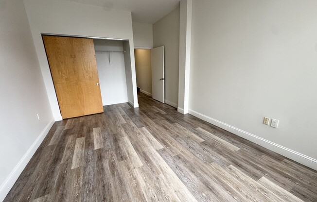 2 beds, 1 bath, 855 sqft, $4,200, Unit 518