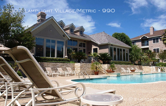 12307 Lamplight Village/Metric