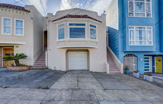 3BR/2BA Pet-Friendly Sunset District Home with Private Backyard & 2-Car Garage | YouTube Tour