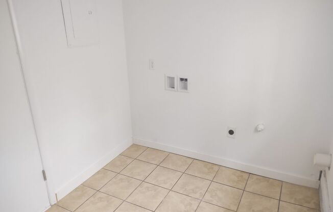 2 beds, 1 bath, $1,795