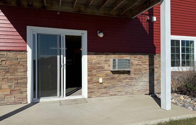 1 bed, 1 bath, 771 sqft, $975