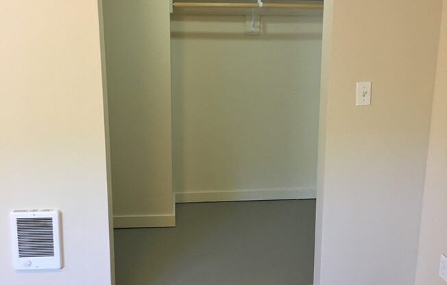 Studio, 1 bath, 554 sqft, $1,395, Unit A13