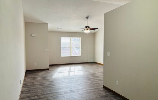 1 bed, 1 bath, 612 sqft, $1,025, Unit 5812-07 PVC