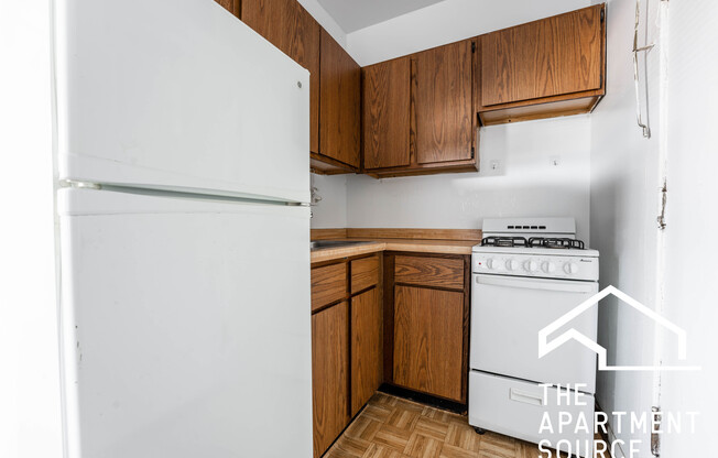 3036 N Halsted St, Chicago IL 1B