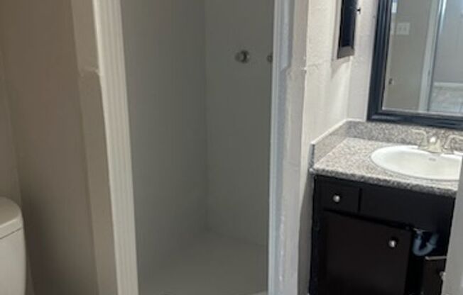 2 beds, 2 baths, 1,075 sqft, $1,300, Unit 56