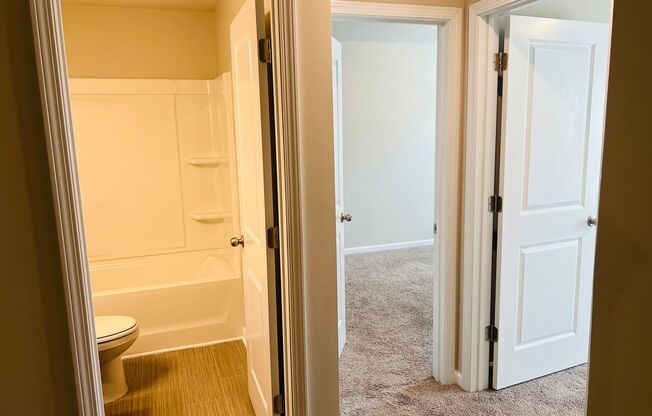 3 beds, 2.5 baths, $2,000