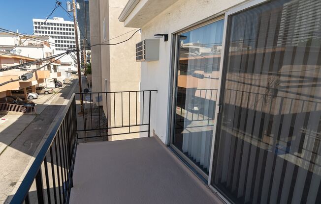 Studio, 1 bath, 395 sqft, $1,898, Unit 15