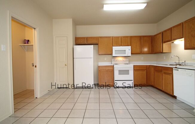 3 beds, 2 baths, $1,195