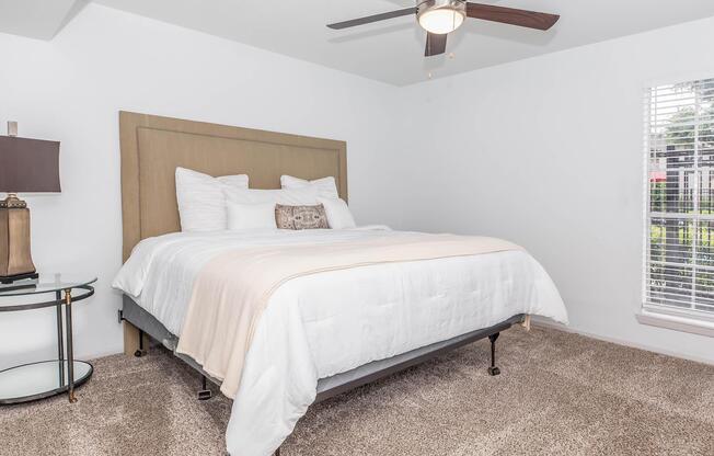 2 beds, 2 baths, 952 sqft, $1,449