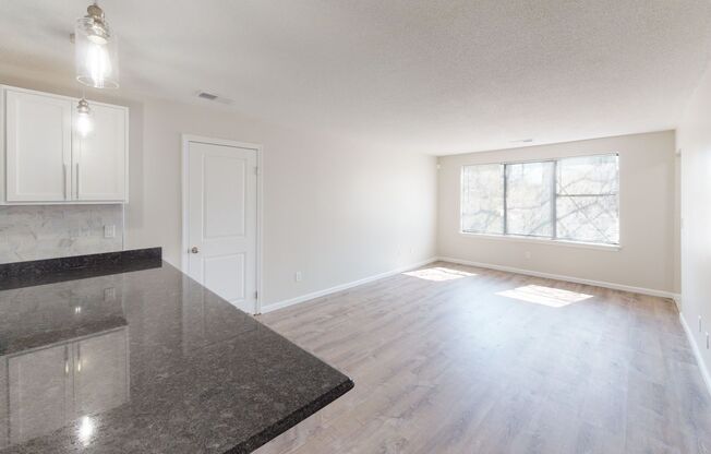 1 bed, 1 bath, 714 sqft, $1,895, Unit 463 Whalley Ave - F