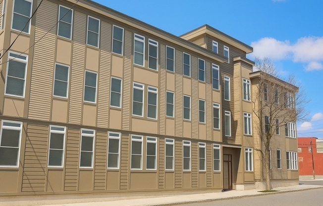350 PRESCOTT ST