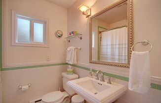 One Month Free Rent!* Furnished Cozy Bungalow Style Condo in Capitol Hill