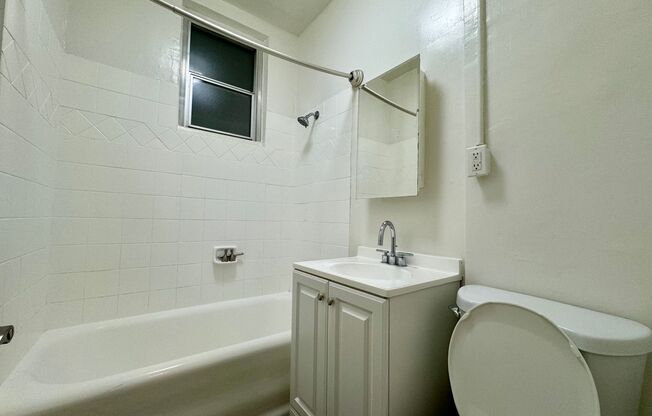 Studio, 1 bath, 400 sqft, $1,450, Unit 211