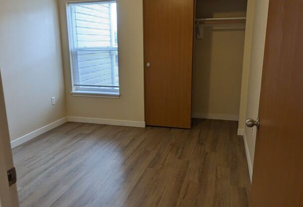 2 beds, 2 baths, 994 sqft, $1,445, Unit E106