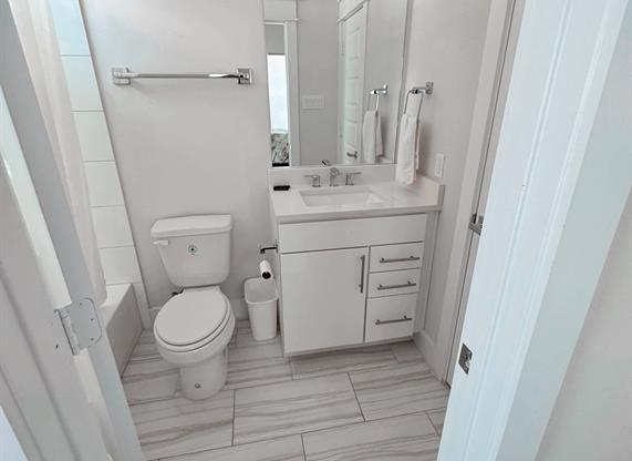 2103 ENGELMOHR ST