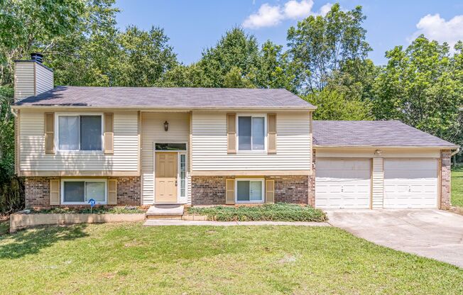 4 Bed 2 Bath Split level home in Norcross