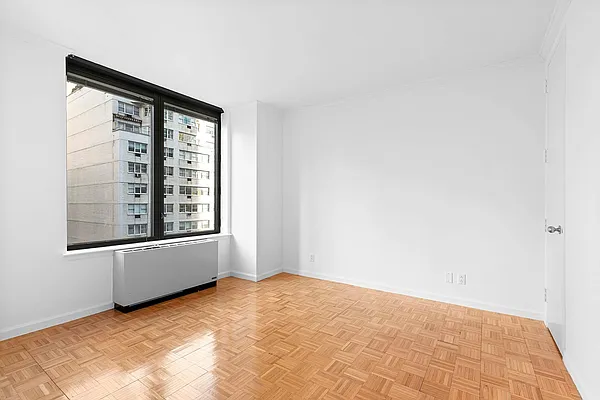 Studio, 1 bath, $7,700, Unit 25B