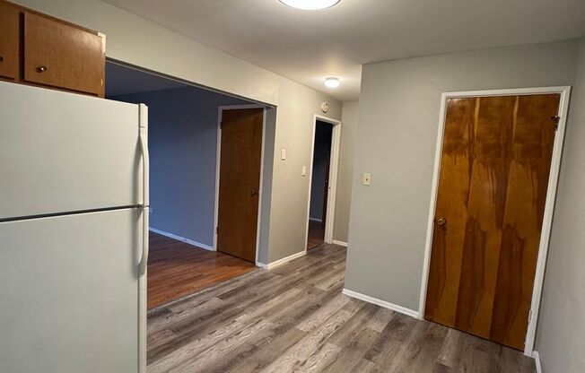 1 bed, 1 bath, $1,000, Unit 2922 2A