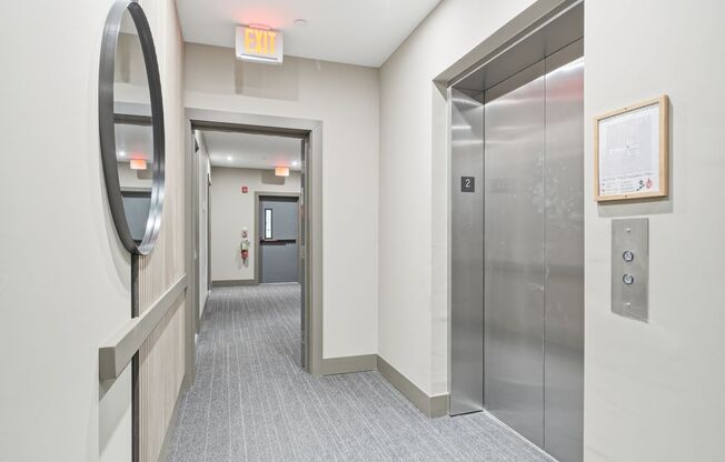 1 bed, 1 bath, 810 sqft, $1,900