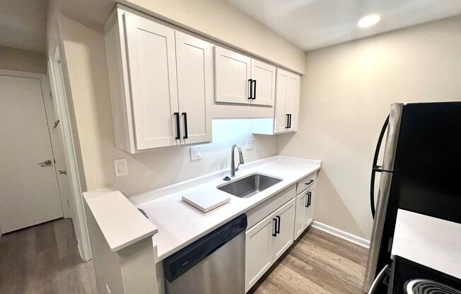 Studio, 1 bath, 360 sqft, $850, Unit A3