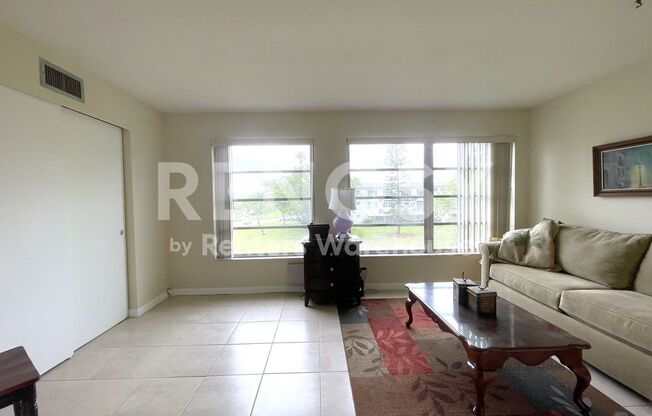 2042 AUSTRALIA WAY W