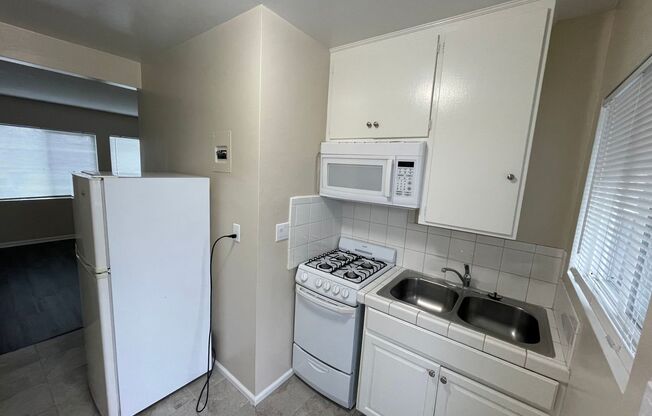 341 N. Stoneman Ave.