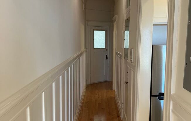 1 bed, 1 bath, $3,195, Unit 05