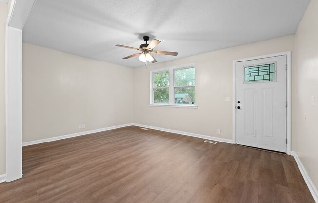 Renovated 3 Bedroom Dog Friendly Home For Rent on Lafayette Road!