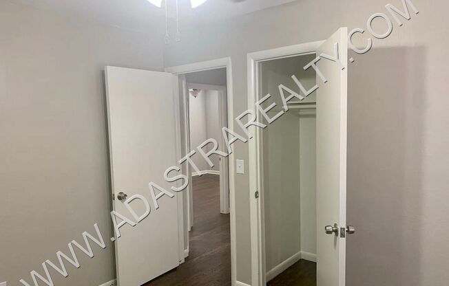 3 beds, 1 bath, $1,550