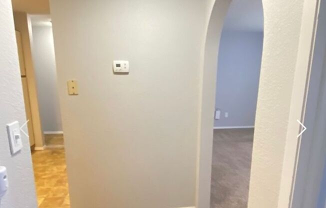 1 bed, 1 bath, 605 sqft, $1,095, Unit 52
