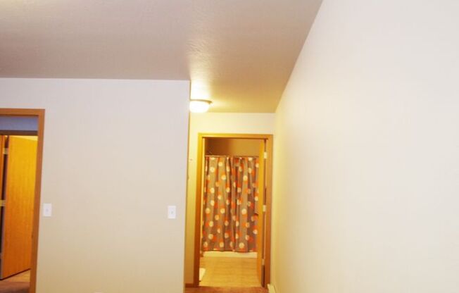 2 beds, 2 baths, 1,014 sqft, $1,415, Unit 1830-310