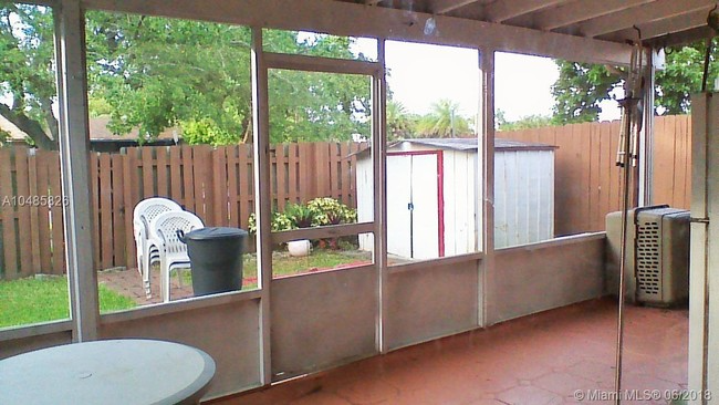 4704 SW 136 PL